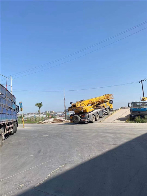 邵阳市25吨吊车的租赁价格大概是多少？