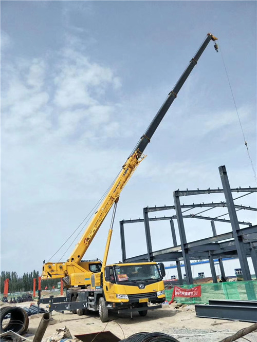 邵阳市超高层建筑钢结构吊装案例